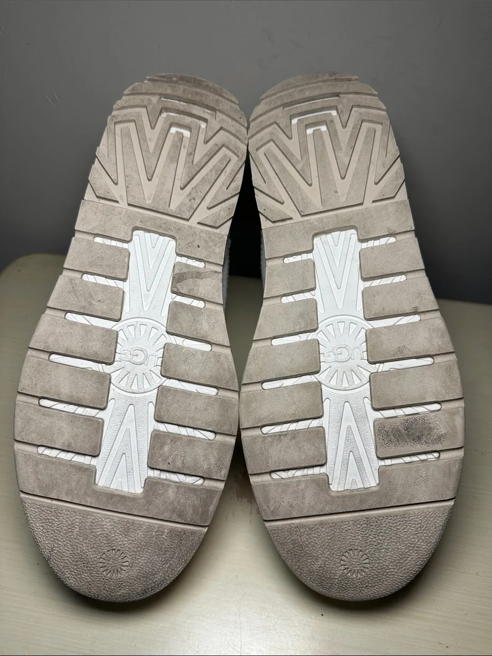 Ugg goldencush LT White Platform Suede chunky Sneakers